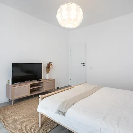 Plaza 214 * Bucareste